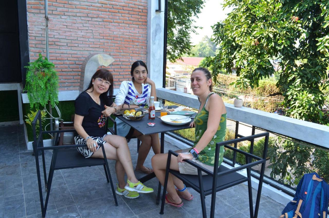 Dawnthaya Ayutthaya House บ้านดอนธยๅ อยุธยา Buitenkant foto